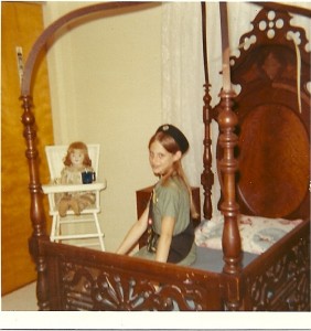 AntiqueBed